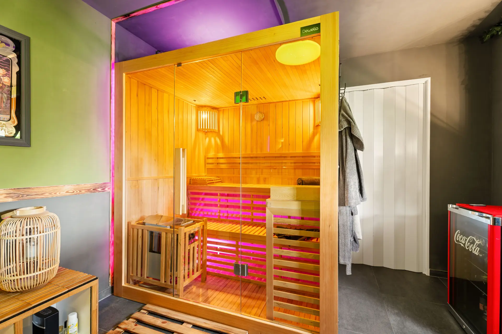 Finnische Sauna mit Holzverkleidung